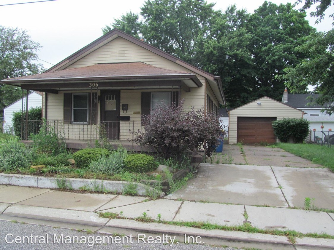 Foto principal - 3 br, 1 bath House - 306 W. Marion