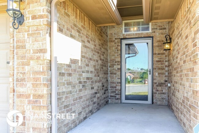Building Photo - 9604 Wessex Dr