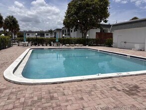 Building Photo - 6503 Winfield Blvd