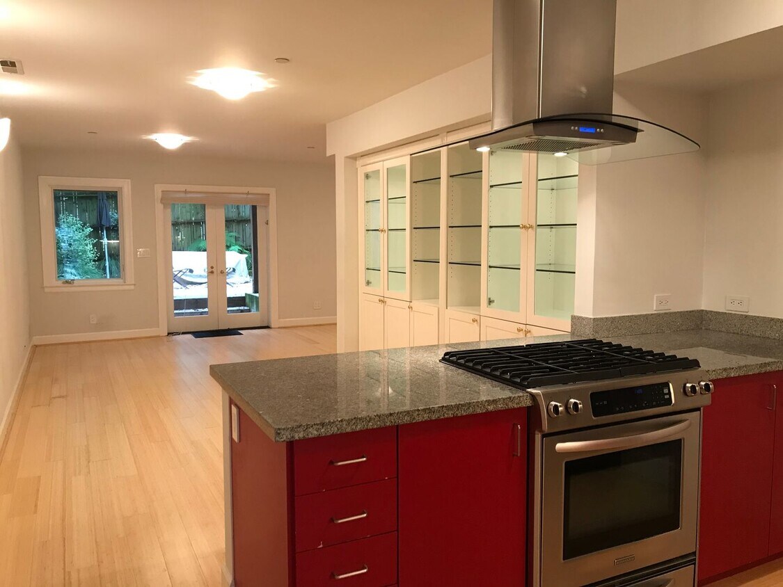 Foto principal - 708 Ashbury St