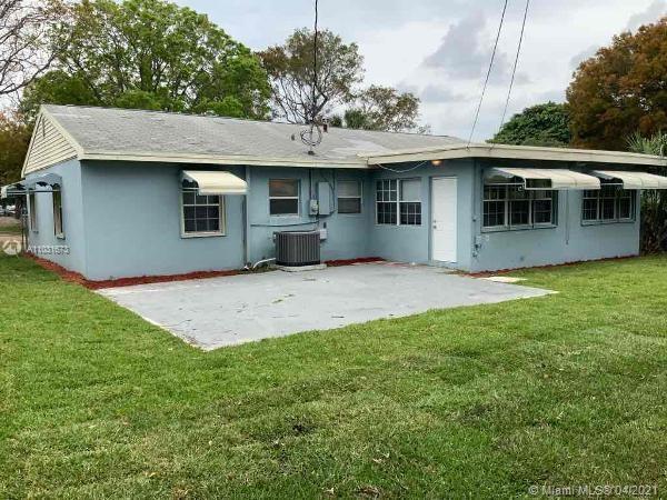 Building Photo - 4106 N Terrace Dr