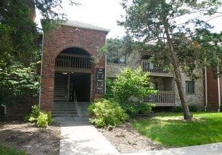 Building Photo - 104 Grn Mdws Rd