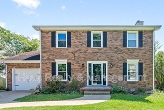 Building Photo - 830 Iris Ln