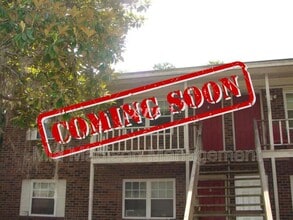 Building Photo - 1 Oak Forest Ln