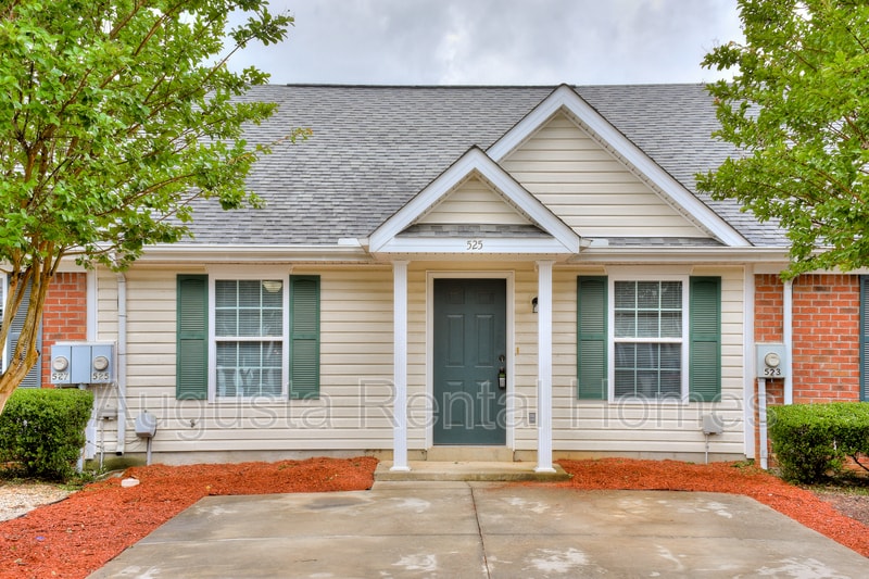 Primary Photo - 525 Edgecliff Ln