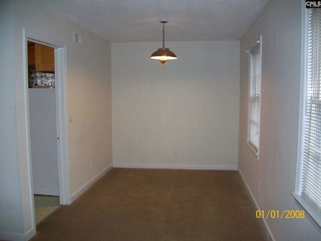 Building Photo - 508 Deerwood St