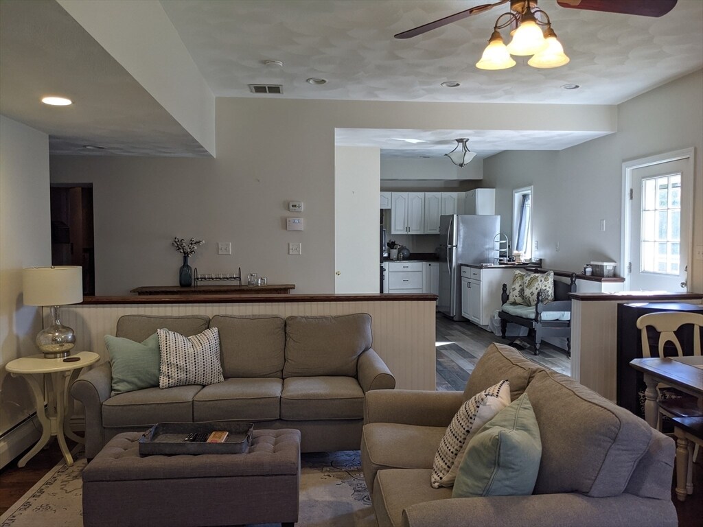 Foto principal - 38 Beaverbrook Rd