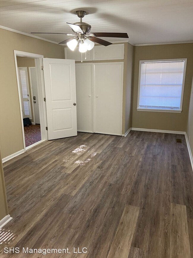 Building Photo - 4 br, 3 bath House - 236 South Lipona