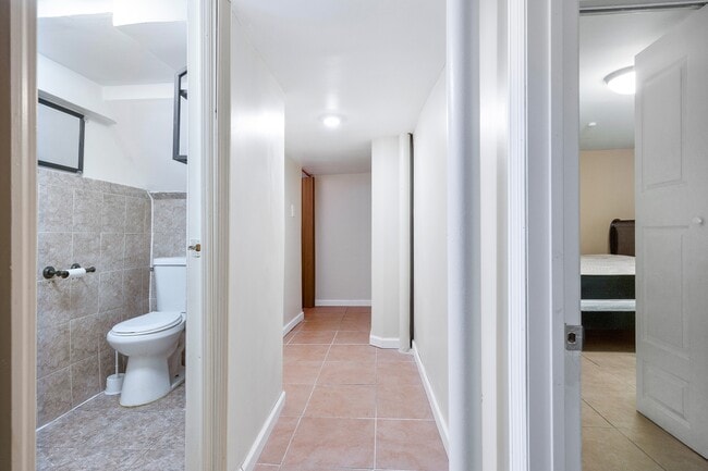 Foto del edificio - 11325 Francis Lewis Blvd