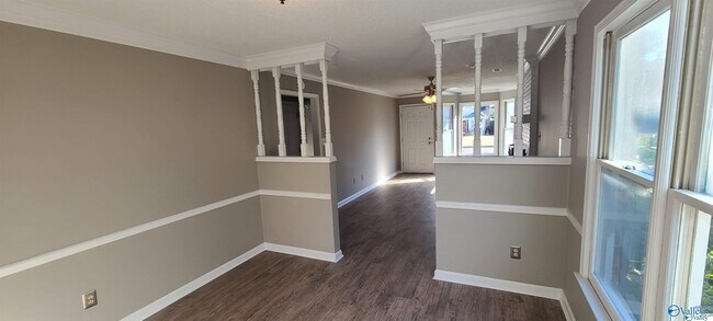 Foto del edificio - 420 Autumnwood Dr SW