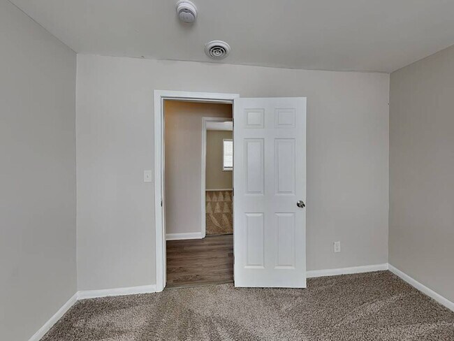 Foto del edificio - 334 Dartmouth Dr SW