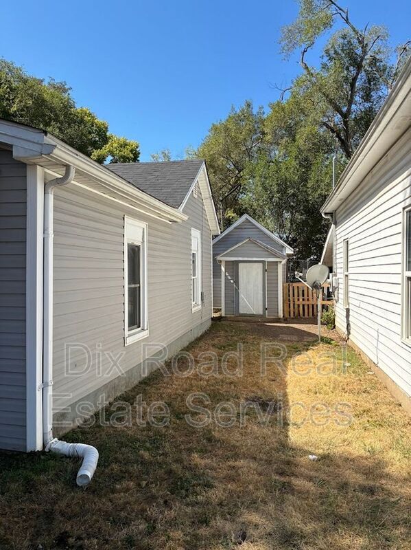Building Photo - 624 Catalpa Dr