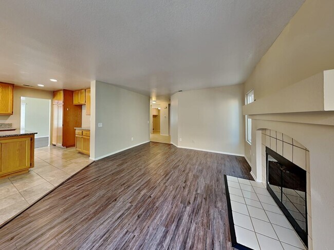 Building Photo - 34908 Hollyoak Way