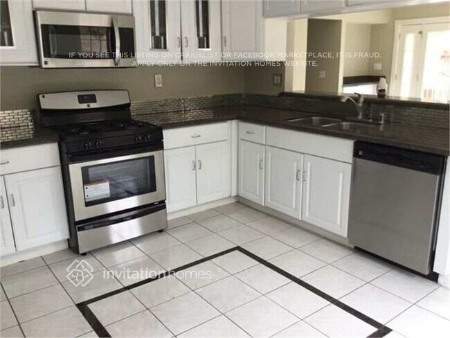 Foto del edificio - 10920 Fenton Rd