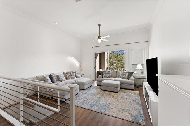 Foto del edificio - 625 Tropical Breeze Wy