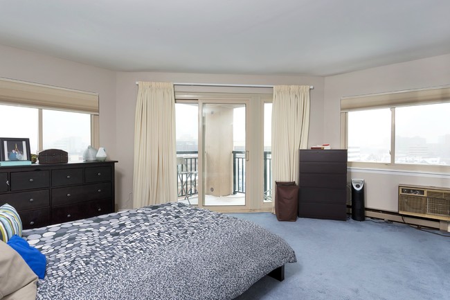 master bedroom - 104 North St