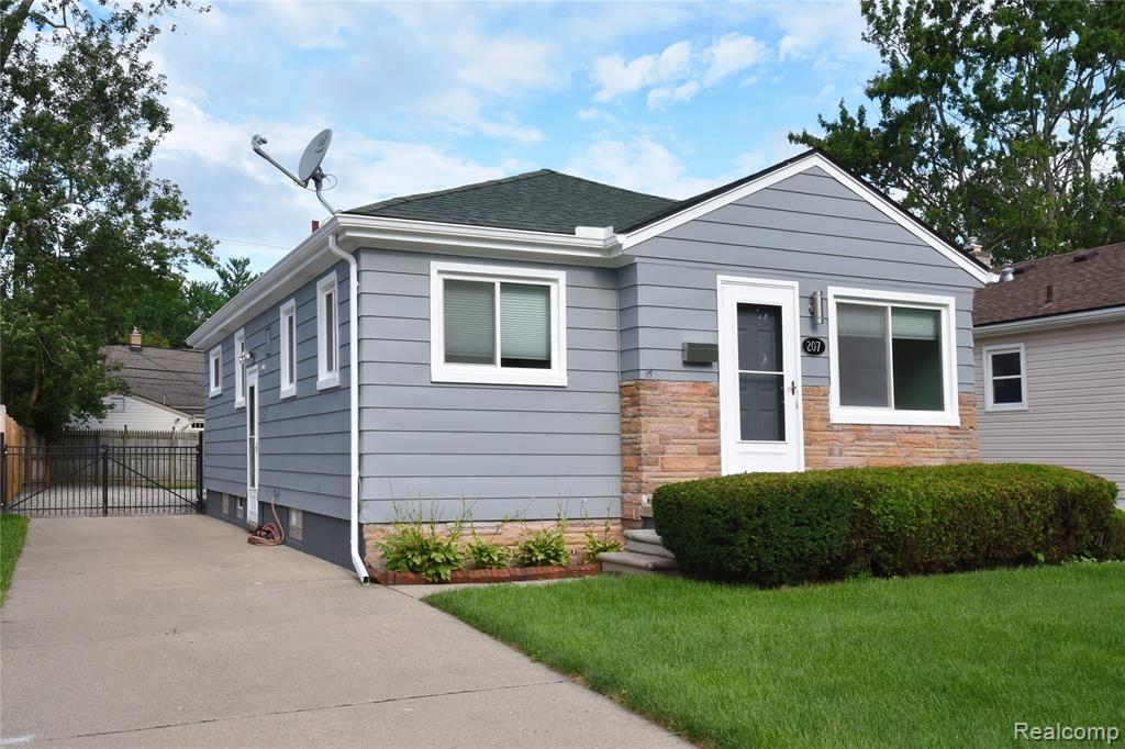 Foto principal - 207 N Campbell Rd