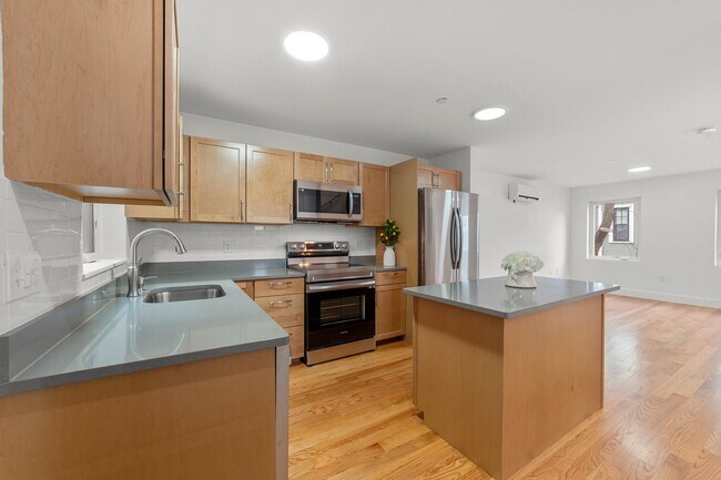 Building Photo - 140 Prospect St