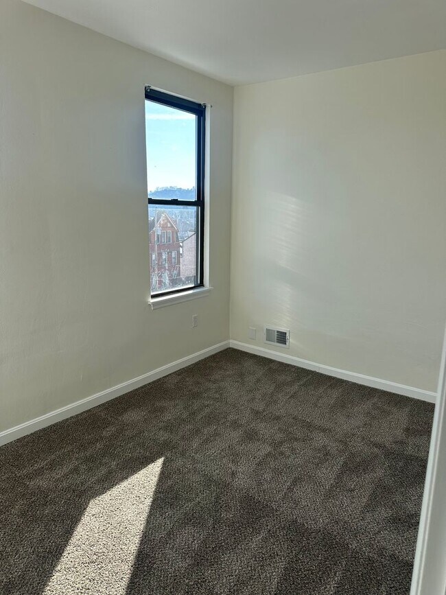 Foto del edificio - 941 Lamont St