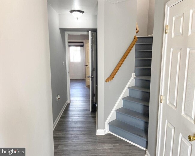 Building Photo - 83 Fuzzy Tail Dr