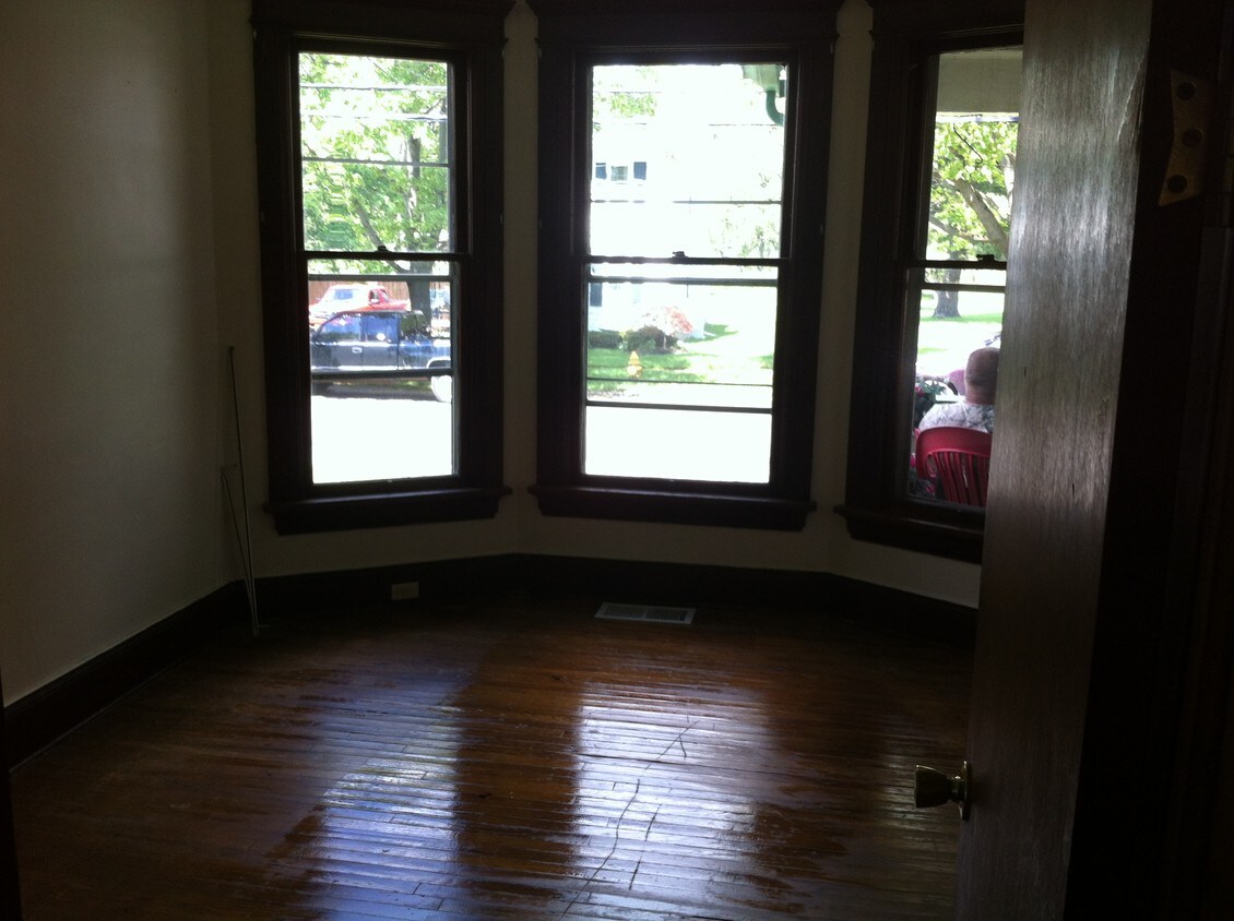 Primary Photo - 30 Park Ave