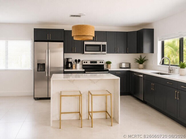 Foto del edificio - 485 NE 55th Terrace