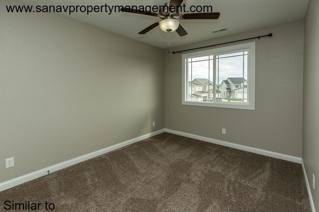 Building Photo - Perfect Single Family Home in Norwalk
