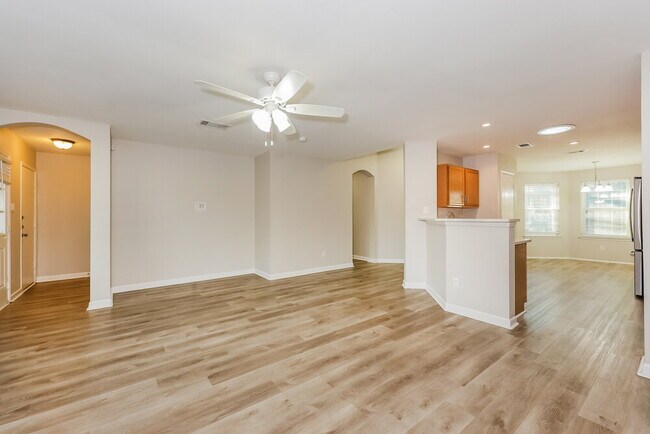 Foto del edificio - 213 Garden Valley Ln