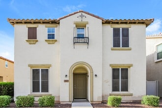 Building Photo - 3920 E Leslie Dr