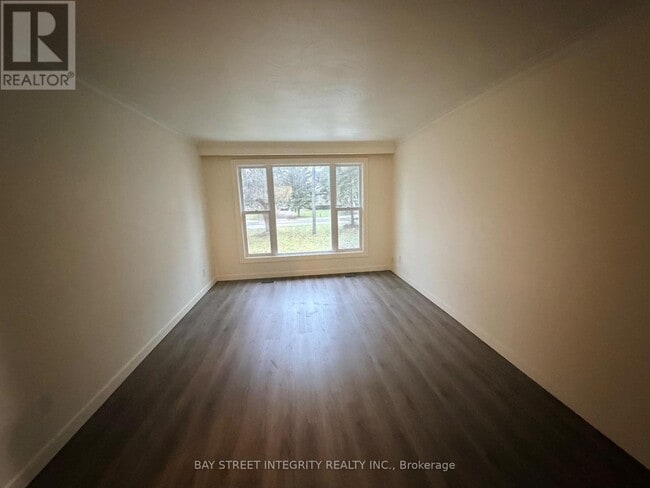 Building Photo - 43 Fairglen Ave