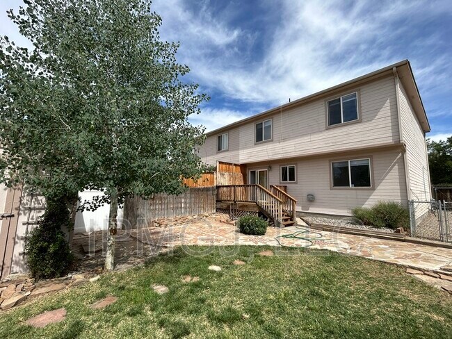 Foto del edificio - 2867 Pinyon Ave
