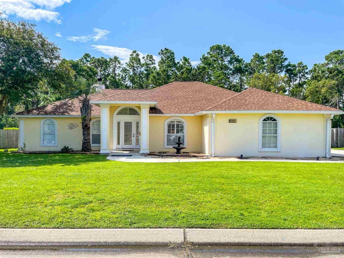 Primary Photo - 1086 Chandelle Lake Dr