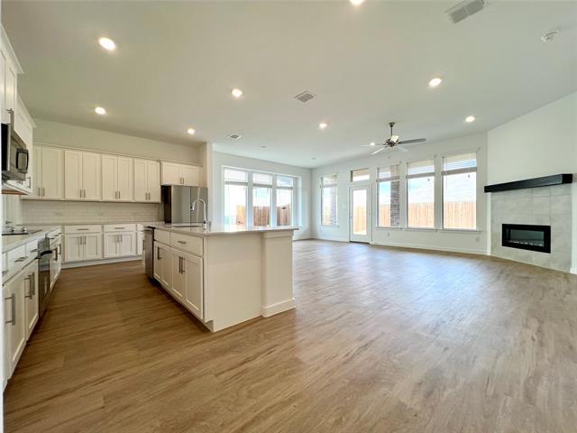 Foto del edificio - 130 Starfall Dr