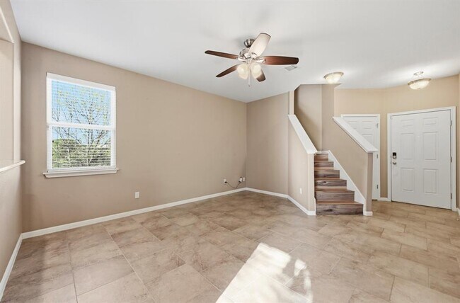 Foto del edificio - 5517 Bradford Pear Ln