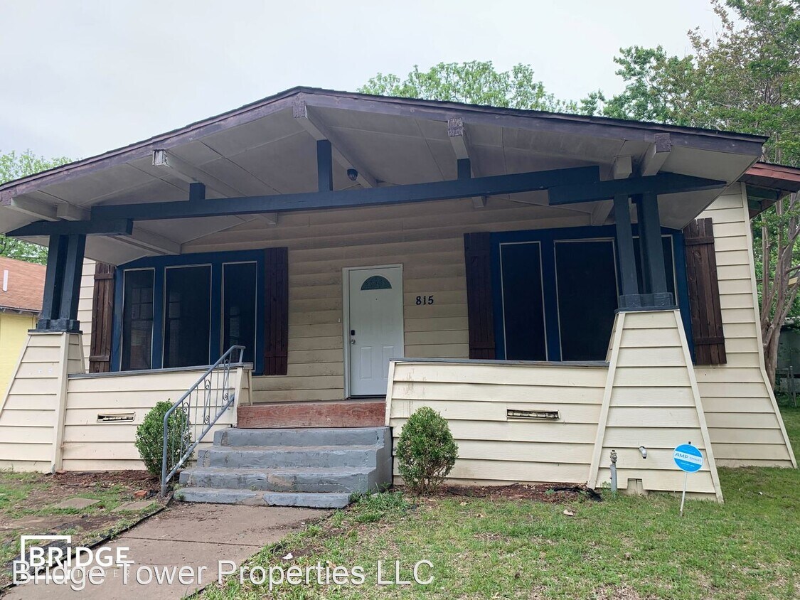 Primary Photo - 4 br, 2 bath House - 815 S Willow Street
