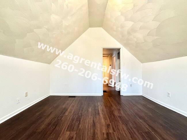 Building Photo - 2639 Indiana Ave