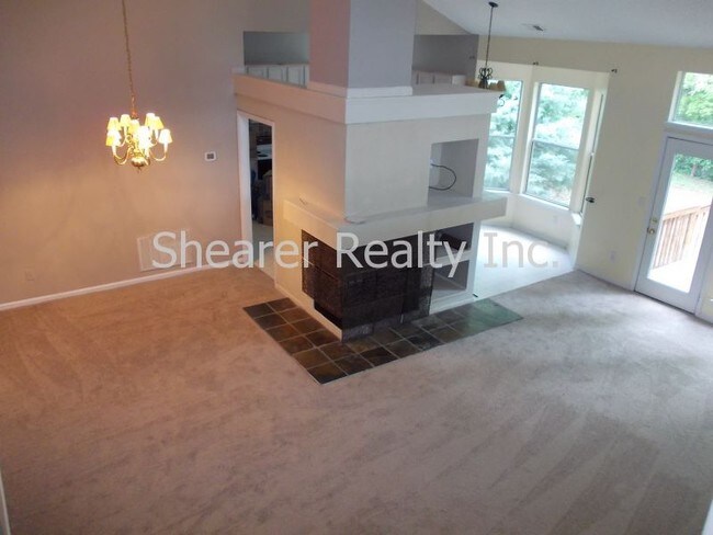 Foto del edificio - 10325 Ashley Farm Dr