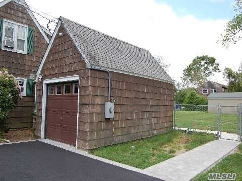 Building Photo - 228 Cedar Ave