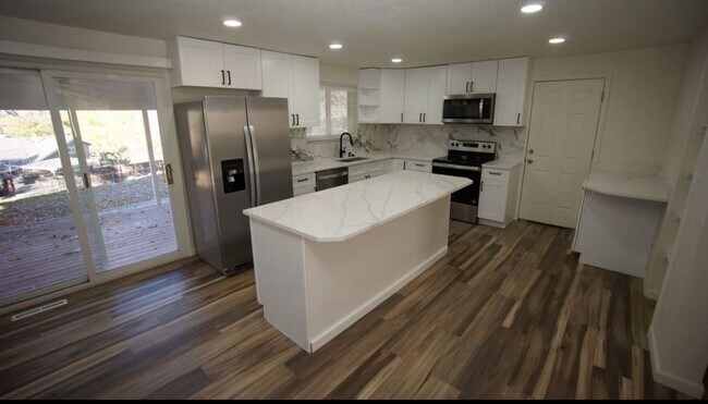 Foto del edificio - 6252 S Ash Cir W