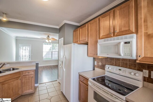 Building Photo - 116 Bumble Cir