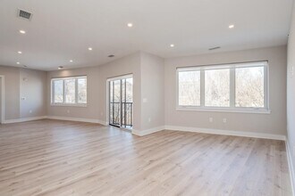 Building Photo - 201-205 Randolph Ave