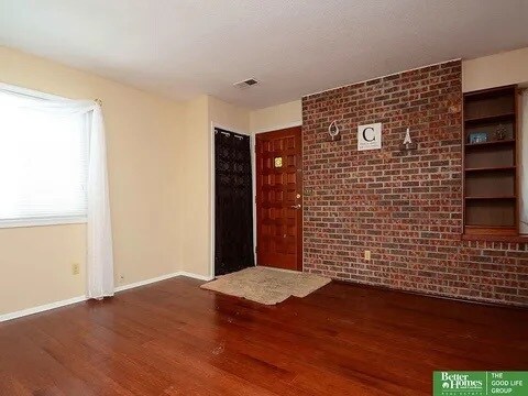 Foto del edificio - 2935 S 122nd St