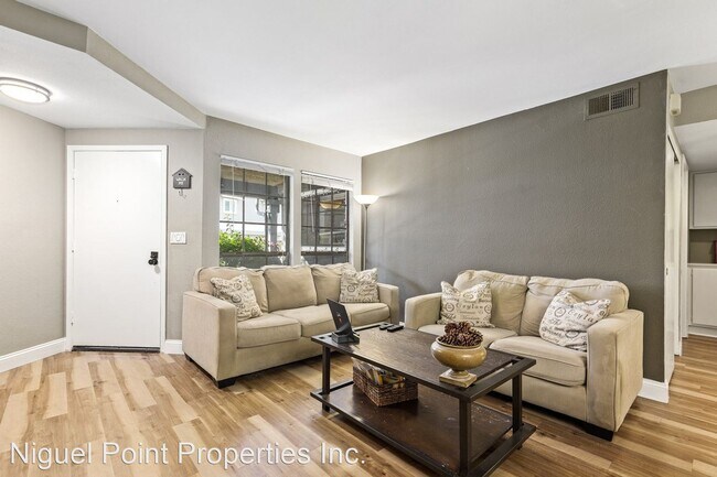 Building Photo - 24261 Avenida De Las Flores