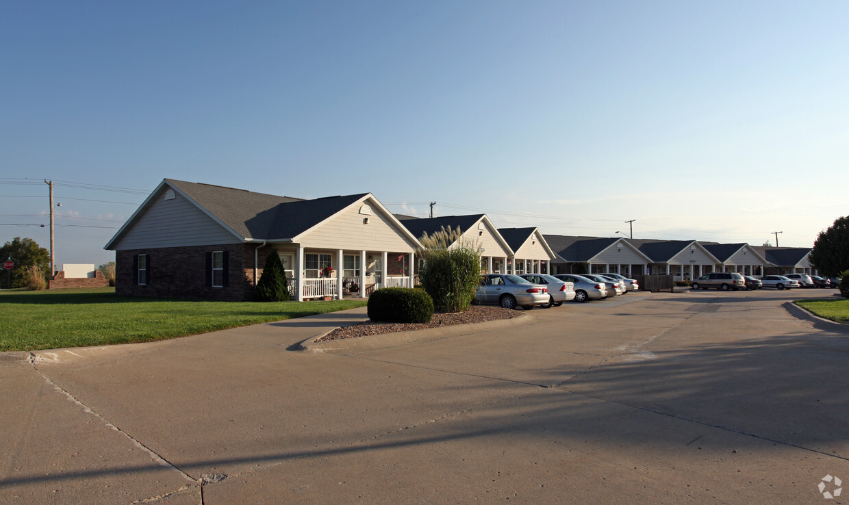 Foto principal - Harrisonville Heights Apartments