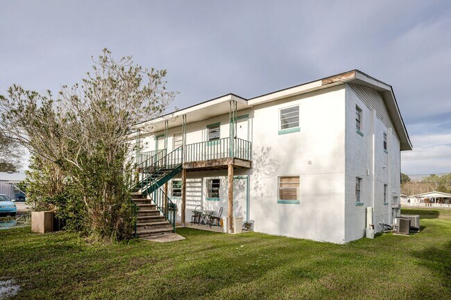 Building Photo - Sunrise Apartments