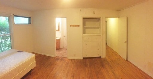 Building Photo - 802IOW