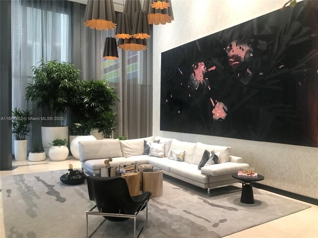 Foto del edificio - 45 SW 9th St
