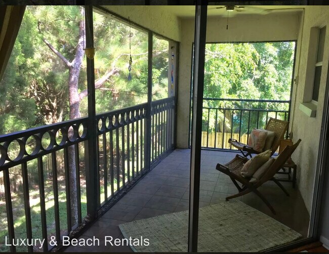 Foto del edificio - 476 Santa Cruz Plz NE