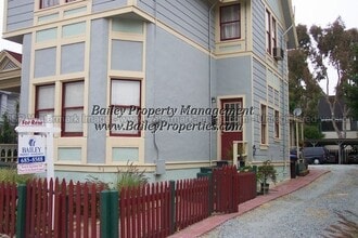 Building Photo - 116 Sycamore St
