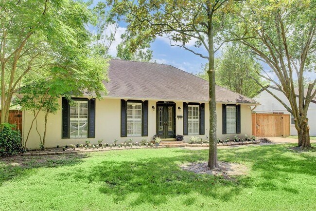 Building Photo - 9619 Val Verde St
